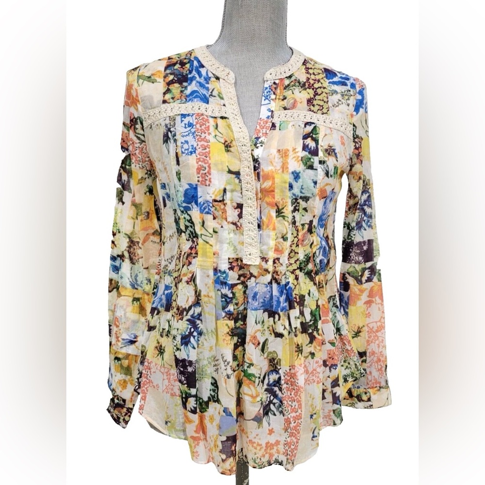 Anthropologie Maeve Abella Pintuck Floral 3/4 Blouse Patch Bohemian Size 0